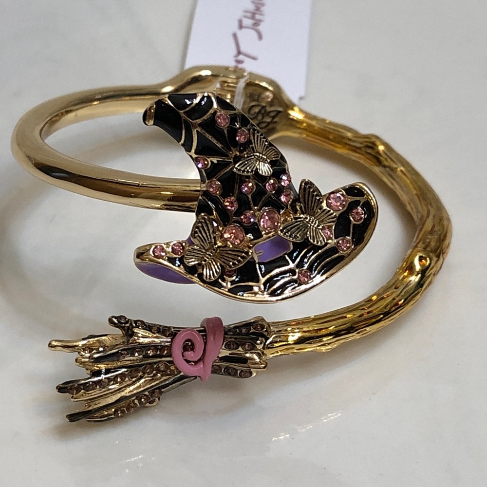 Betsey Johnson Black Witch Hat Butterfly Accents & Crystal Bypass Bangle NWT - Picture 11 of 16